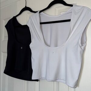 Set of 2 Athleta Transcend Scoop Back Tee - Black and White